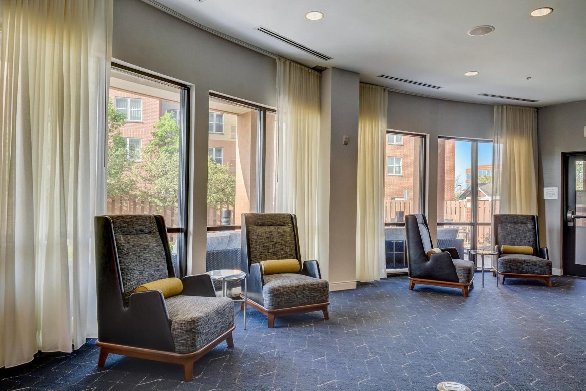 Courtyard Cincinnati North At Union Centre West Chester Eksteriør billede