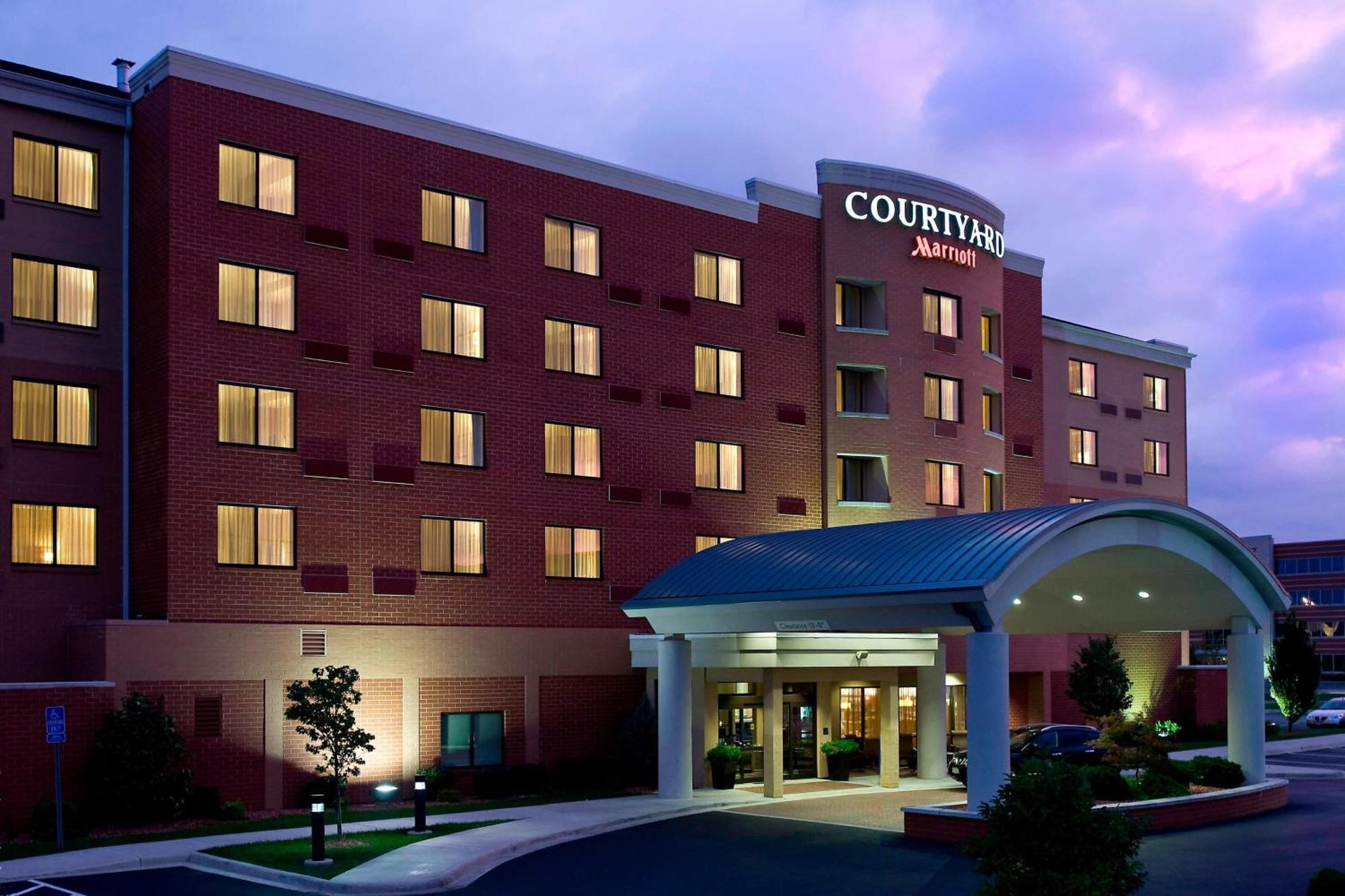 Courtyard Cincinnati North At Union Centre West Chester Eksteriør billede